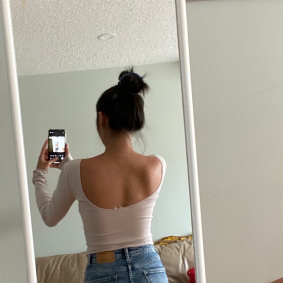 ARITZIA LOW BACK BODYSUIT - Picture 3 of 3